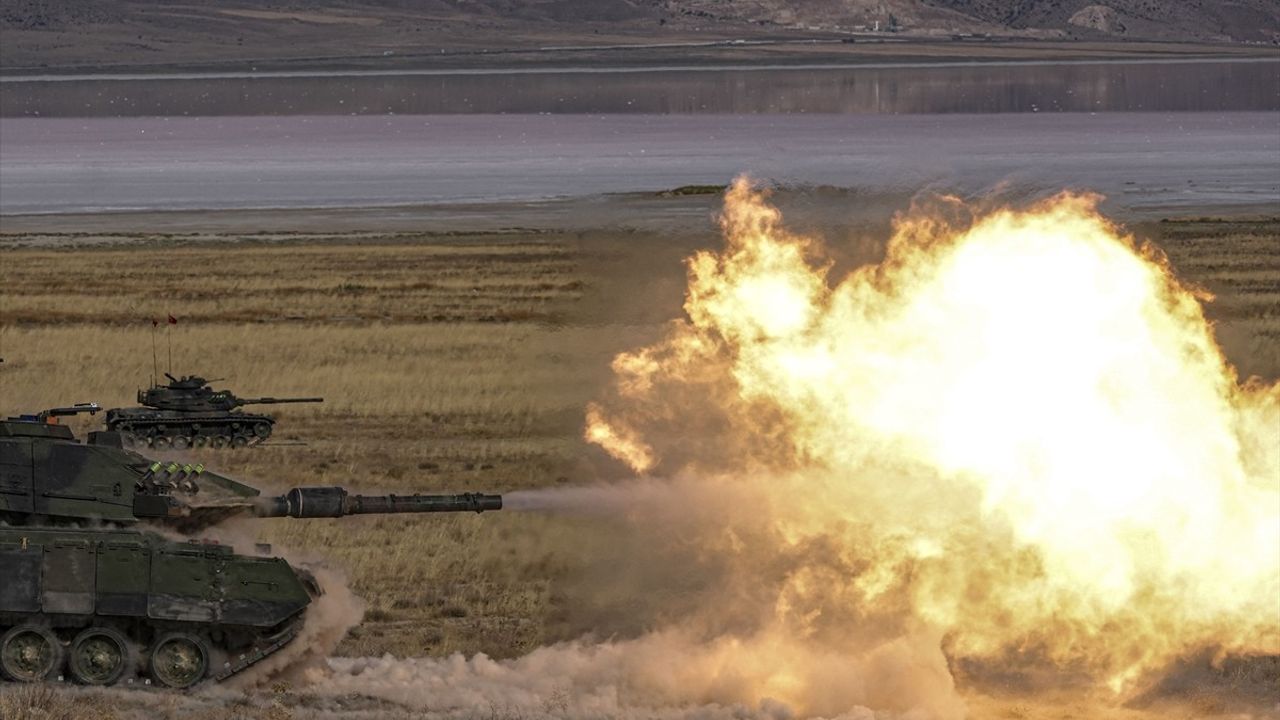 Türk Silahlı Kuvvetleri'nin Tank Birlikleri 24/7 Göreve Hazır