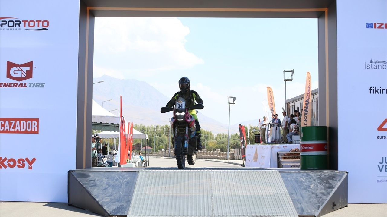 14. TransAnatolia Rally Raid Yarışı Van'da Tamamlandı