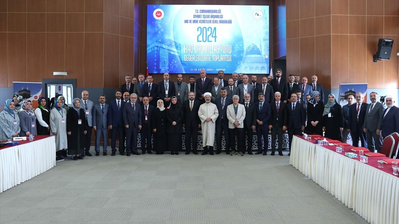 2024 Yılı Hac Organizasyonu Değerlendirme Toplantısı Yapıldı