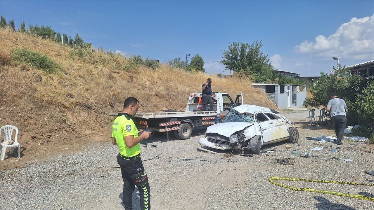 Adıyaman'da Feci Kaza: İki Kişi Hayatını Kaybetti