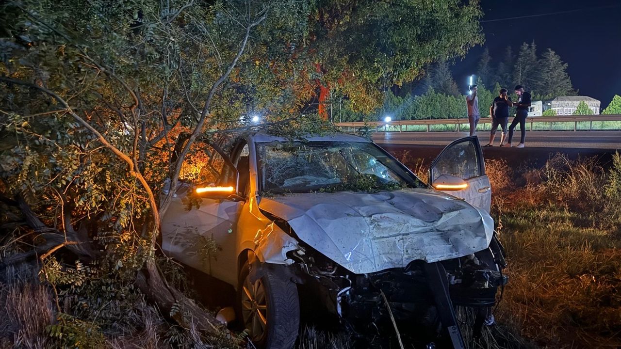 Afyonkarahisar'da Feci Kaza: İki Kardeş Hayatını Kaybetti