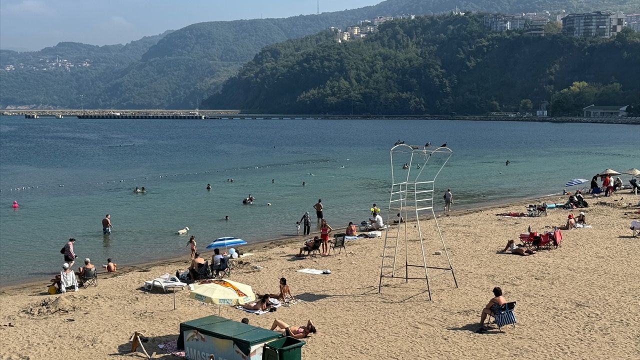 Amasra'da Hafta Sonu Tatilci Yoğunluğu