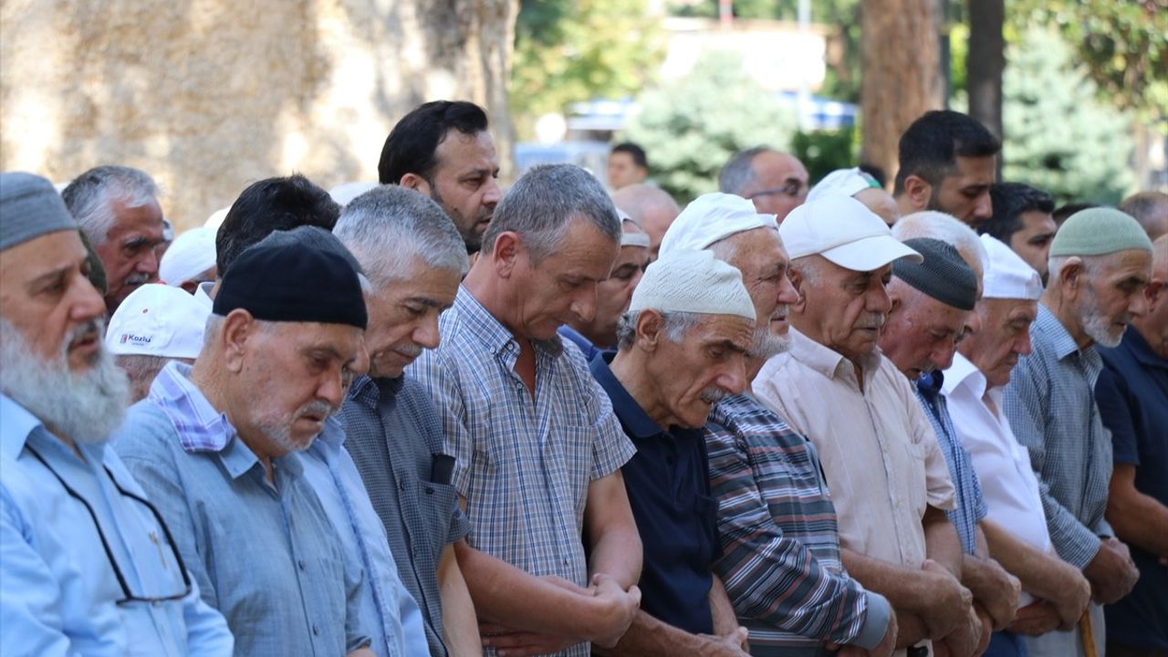 Amasya'da Ayşenur Ezgi Eygi İçin Gıyabi Cenaze Namazı Kılındı