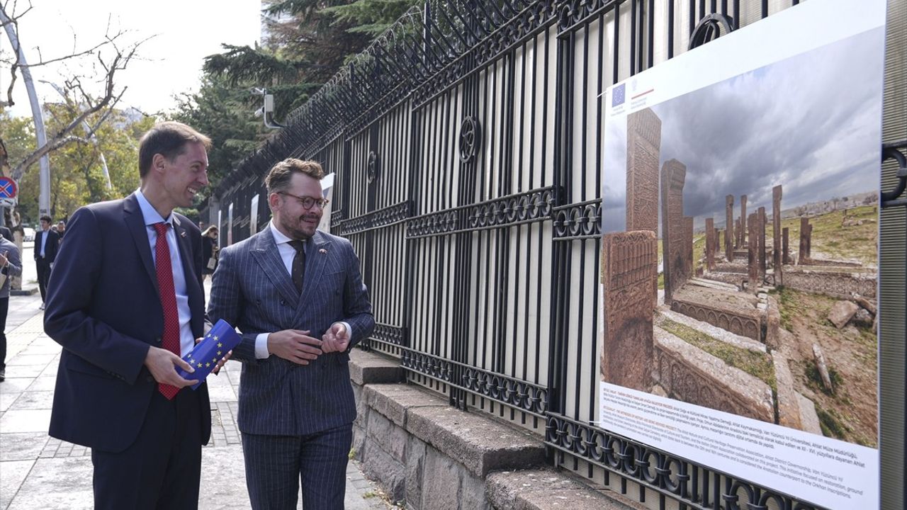 Ankara'da Kültürel Zenginliği Kutlayan Fotoğraf Sergisi