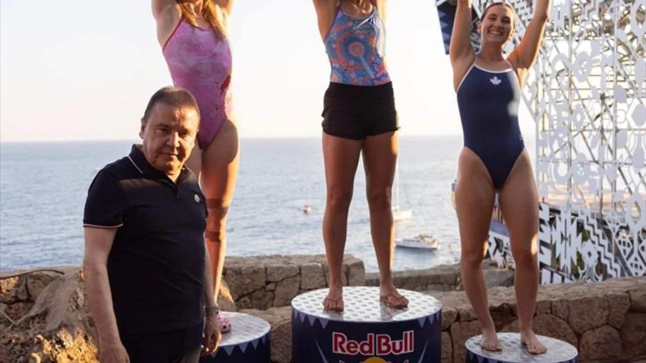 Antalya'da Red Bull Cliff Diving Dünya Serisi Heyecanı