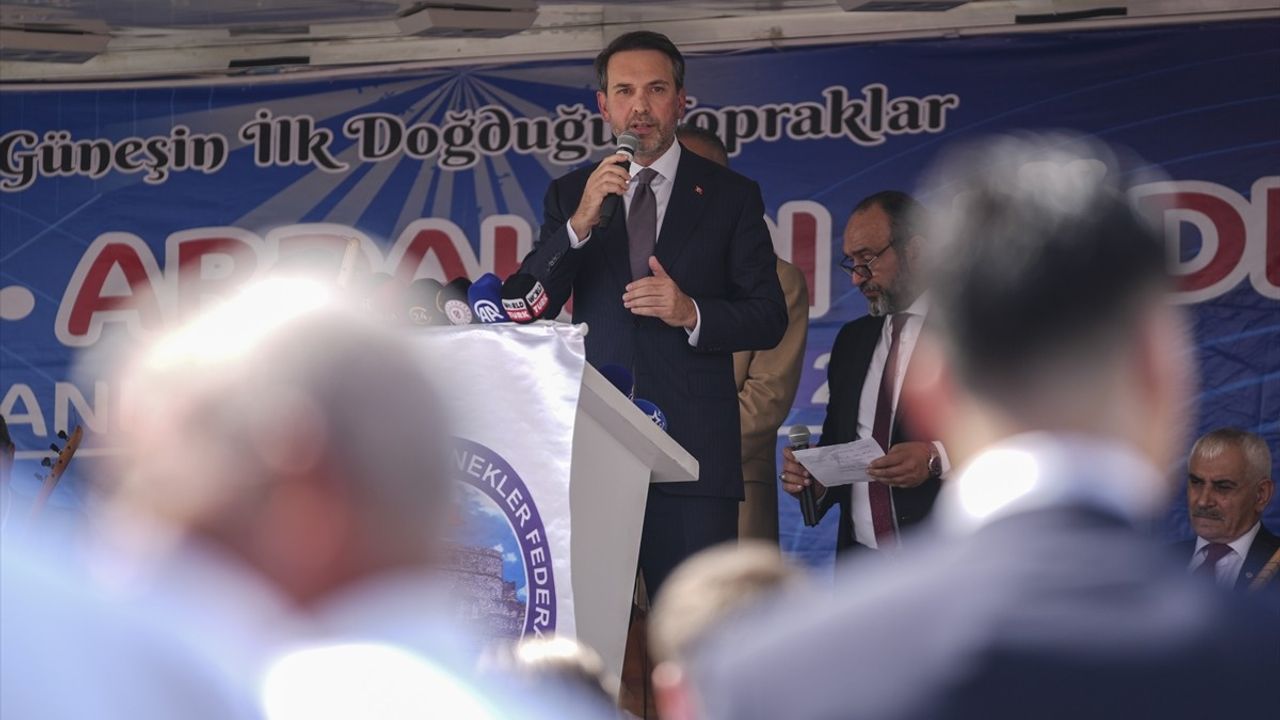 Bakan Alparslan Bayraktar, Kars-Ardahan-Iğdır Tanıtım Günleri'nde Enerji Vizyonunu Açıkladı