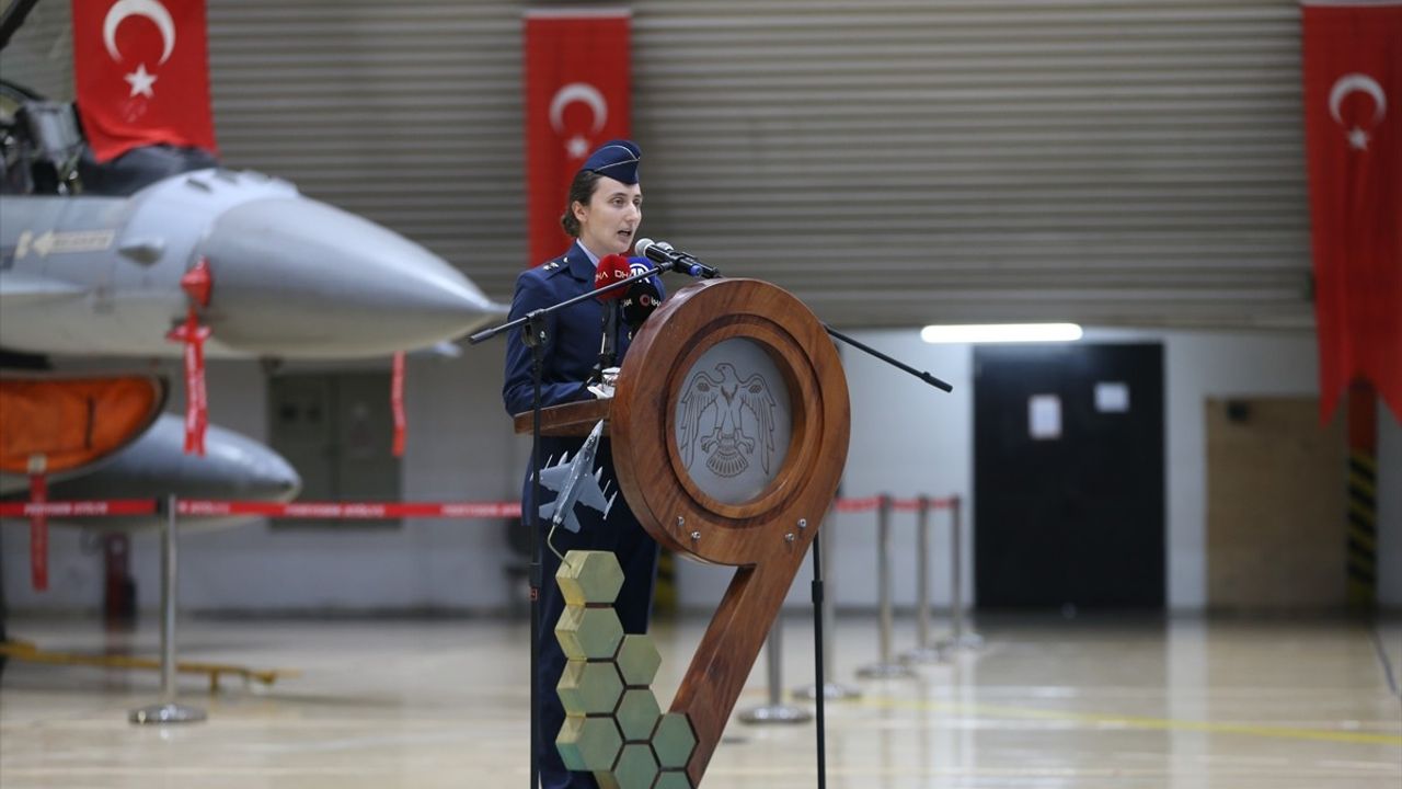 Balıkesir'de F-16 Pilotları Mezuniyet Töreni Gerçekleştirildi