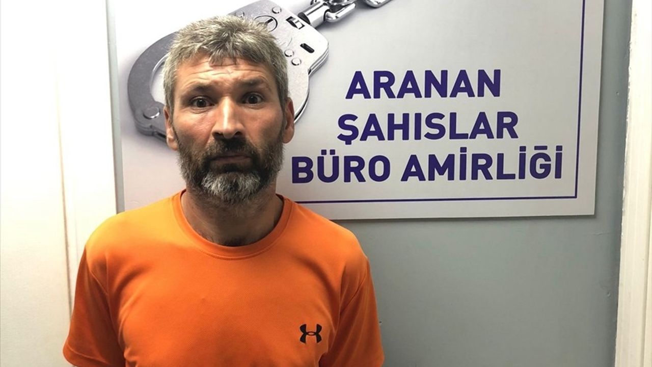 Bursa'da Hükümlü Okey Oynarken Yakalandı