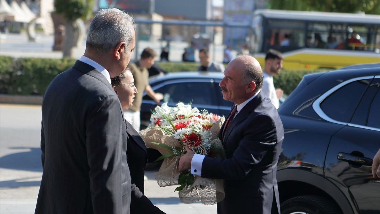 Çorum'un Yeni Valisi Ali Çalgan Göreve Başladı