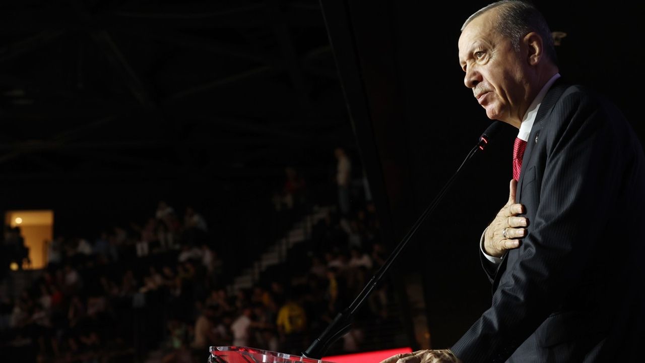 Cumhurbaşkanı Erdoğan Zeytinburnu'nda Basketbol Gelişim Merkezi'nin Açılışını Yaptı