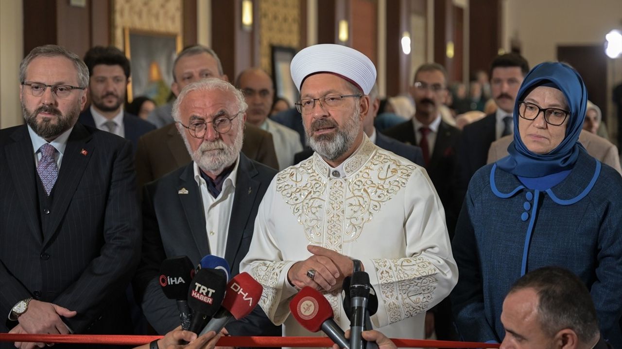 Diyanet'ten Kudüs'e Destek: Özgür Kudüs Sergisi ve Tiyatro Gösterimi