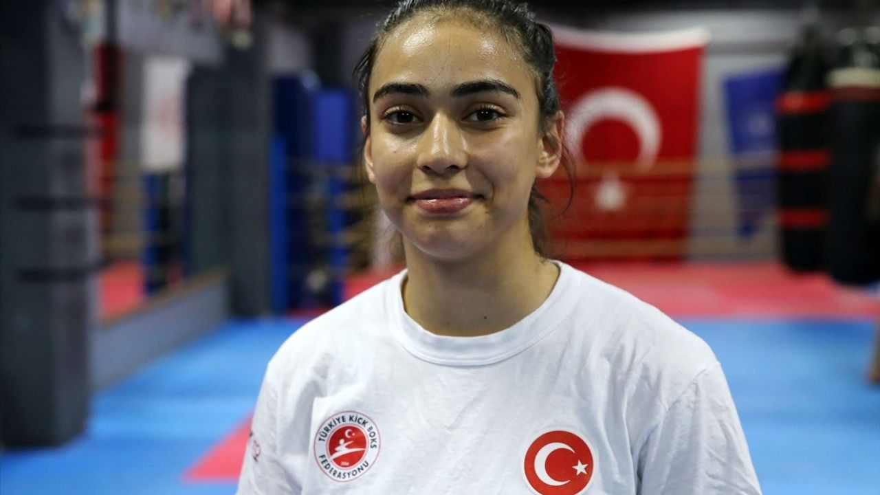 Dünya Şampiyonu Özlem Melek Korkmaz Yeni Hedeflere Koşuyor