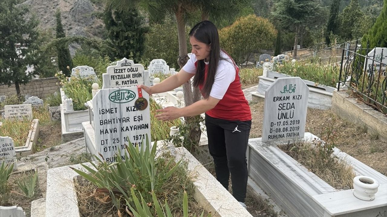 Dünya Şampiyonu Rabia Kayahan, Gümüşhane'de Göz Dolduran Bir Karşılamayla Hatırlandı