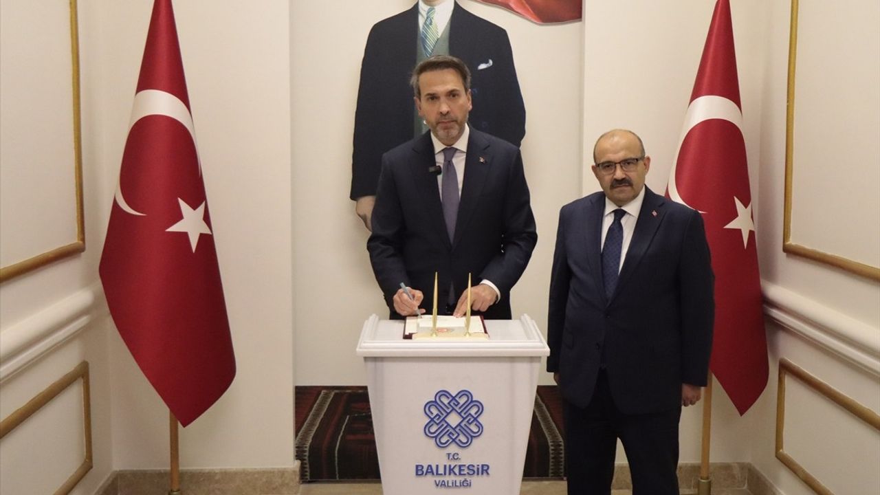 Enerji ve Tabii Kaynaklar Bakanı Bayraktar Balıkesir'de Açıklamalarda Bulundu