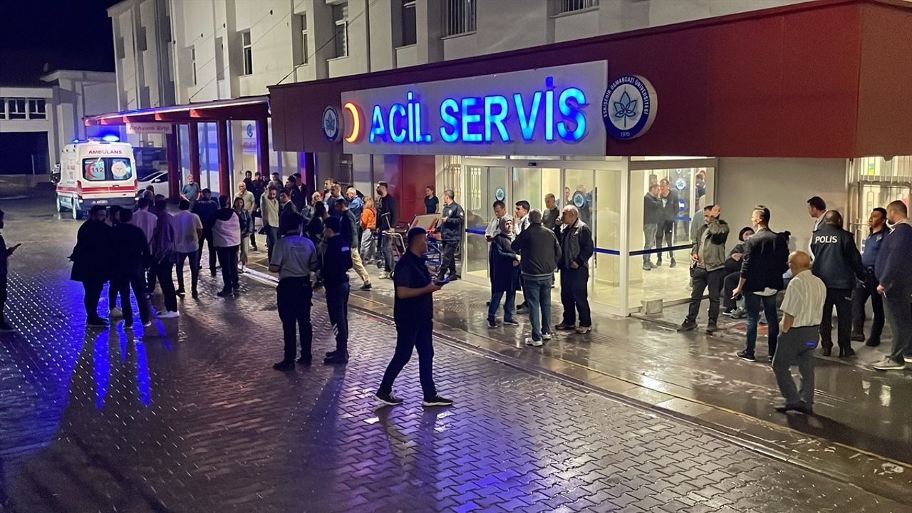 Eskişehir'de Midibüs Kazası: 15 Polis Memuru Yaralandı