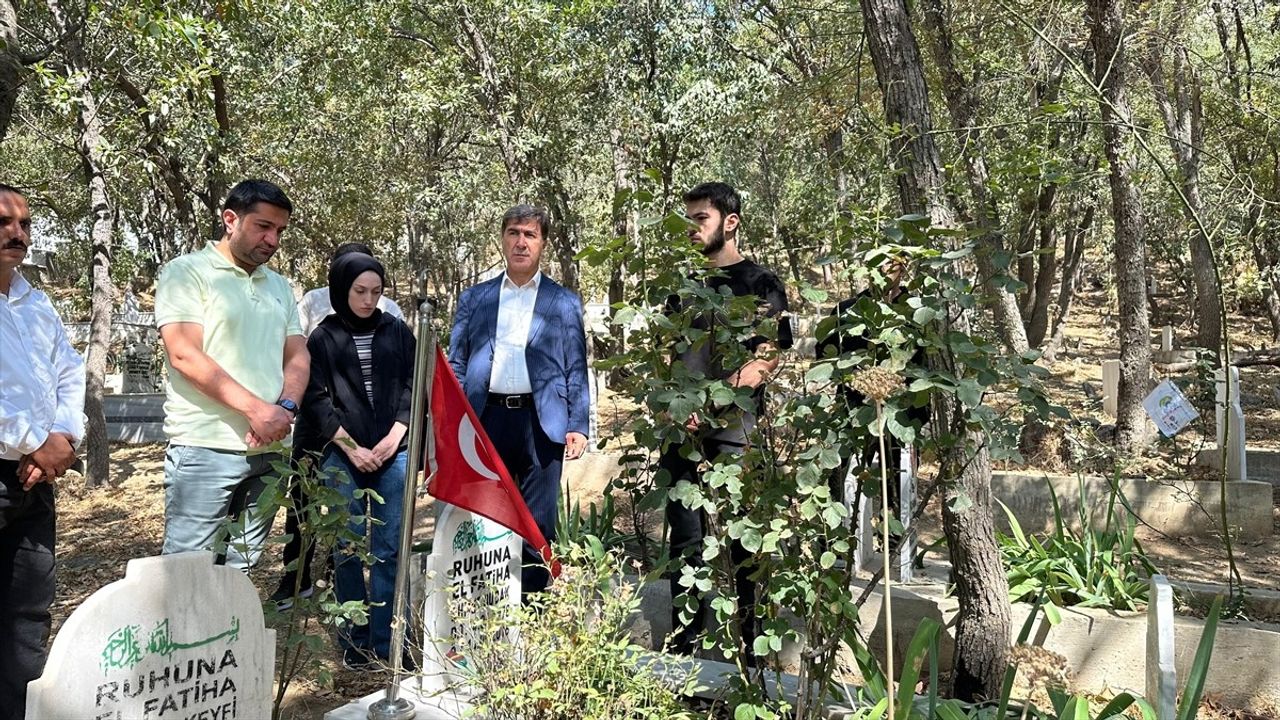 Hakkari'de Ahmet Budak Anıldı