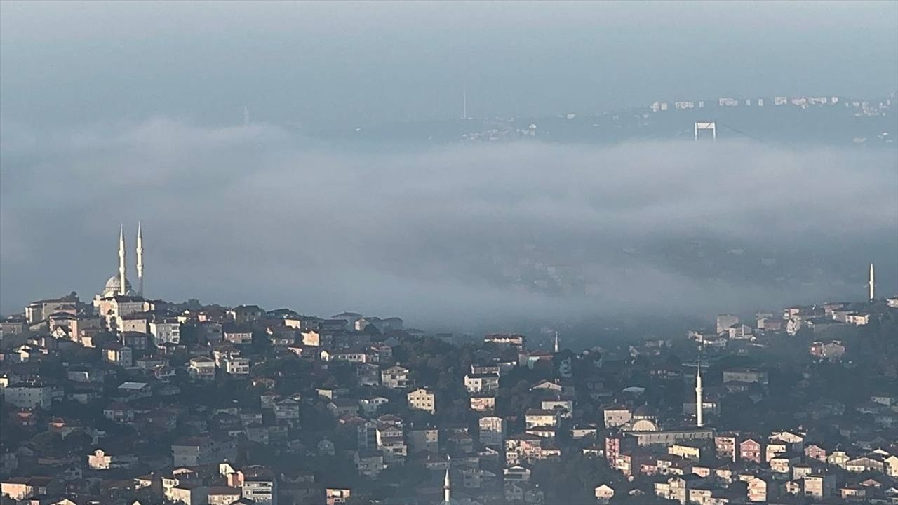 İstanbul'da Sis Etkili: Sürücüler Dikkatli Olmalı