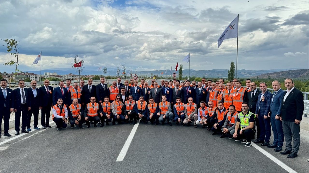 İznik Çevre Yolu Resmi Açılışı Gerçekleşti