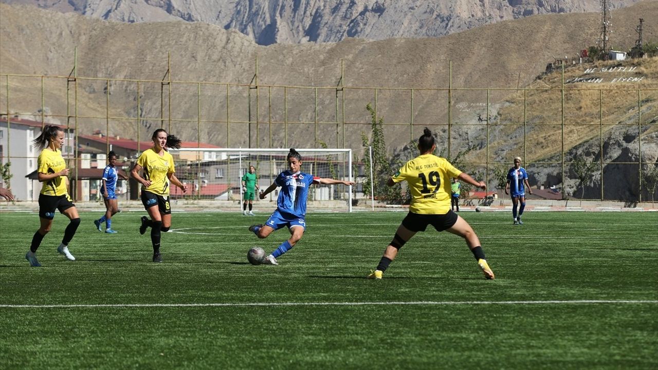 Kadın Futbol Süper Ligi'nde ALG Spor Deplasmanda Galip Geldi