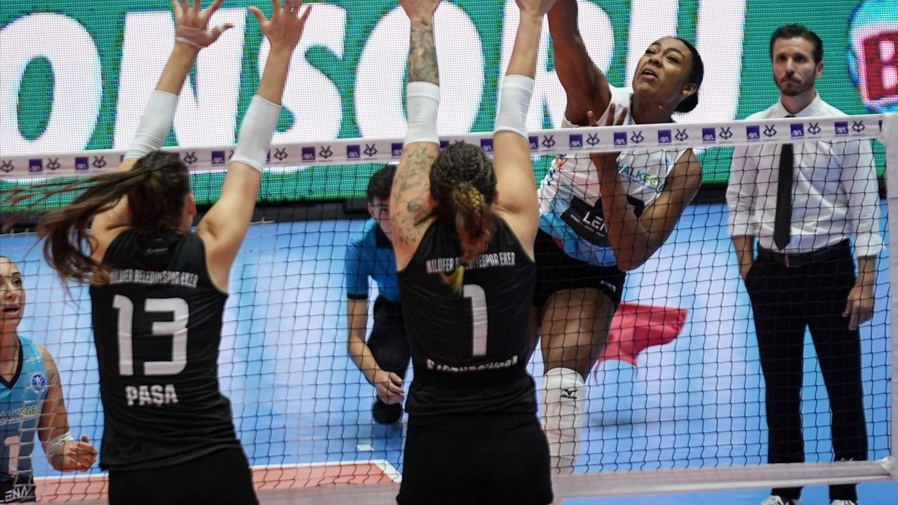 Kadınlar Voleybol AXA Sigorta Kupa Voley'de İlk Maç Sonucu