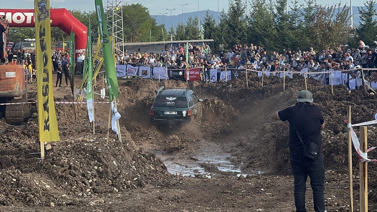 Kastamonu'da Off-Road Araçları Büyük İlgi Gördü