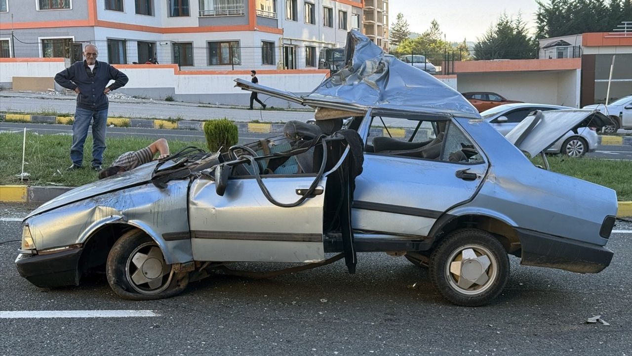 Kastamonu'da Trafik Kazası: 3 Yaralı