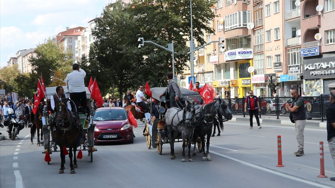 Kütahya'da Adnan Menderes Anma Korteji