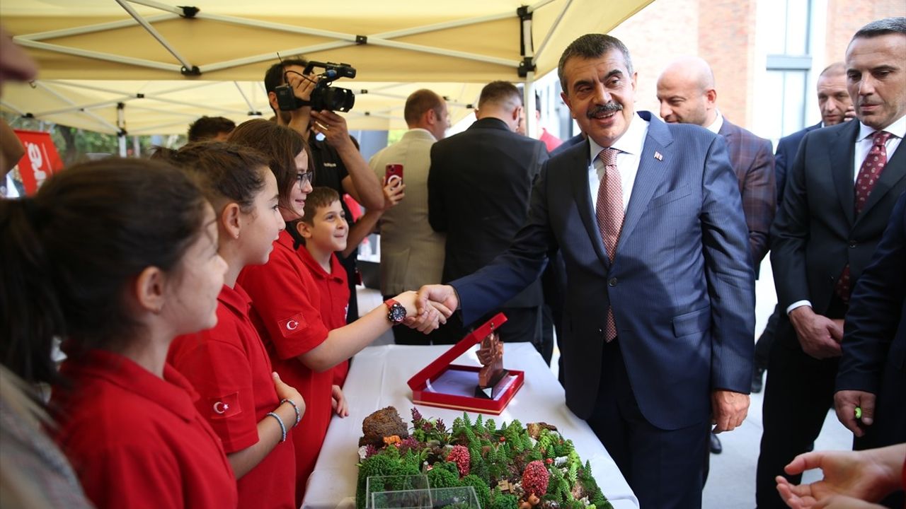 Milli Eğitim Bakanı Tekin, Adapazarı Anadolu İmam Hatip Lisesi Açılışında Eğitim Vizyonunu Paylaştı