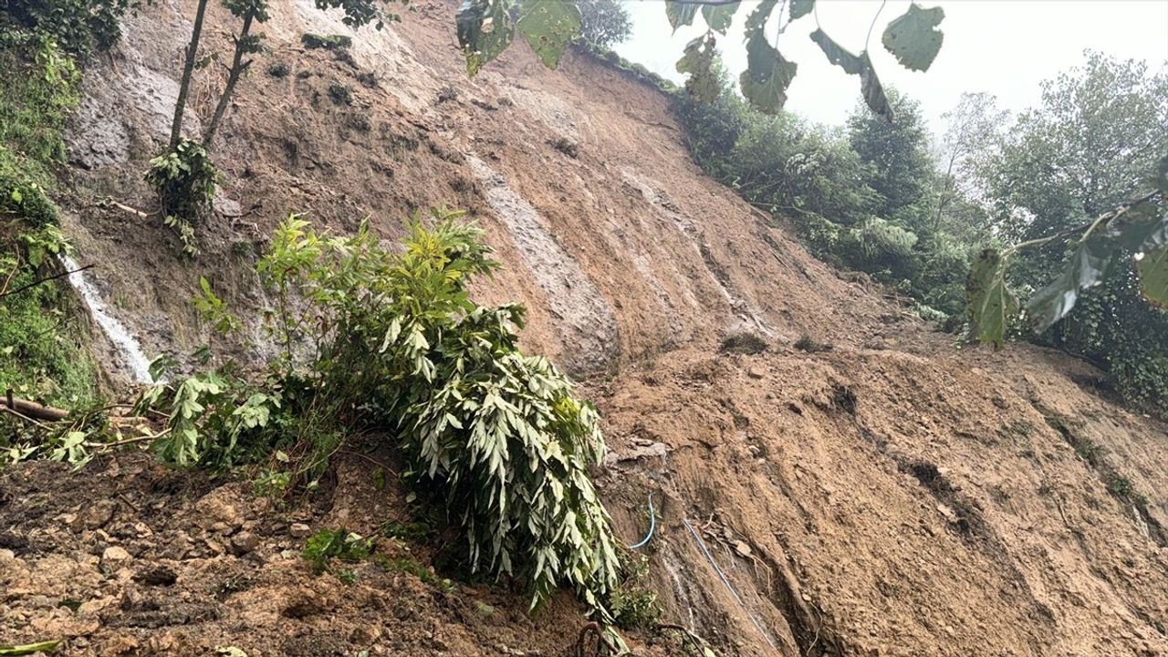 Rize'de Sağanak Yağışlar Hayatı Olumsuz Etkiliyor