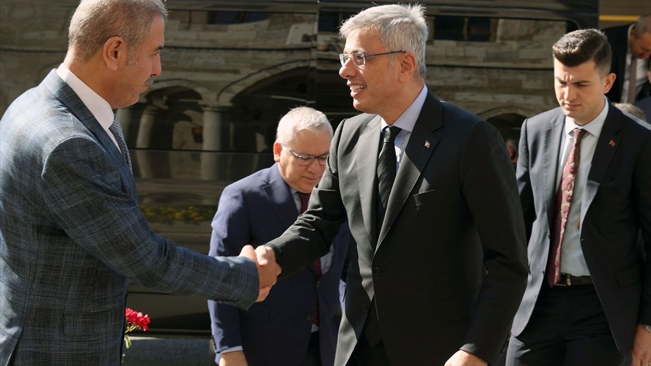 Sağlık Bakanı Memişoğlu Sivas'ta Önemli Açıklamalarda Bulundu