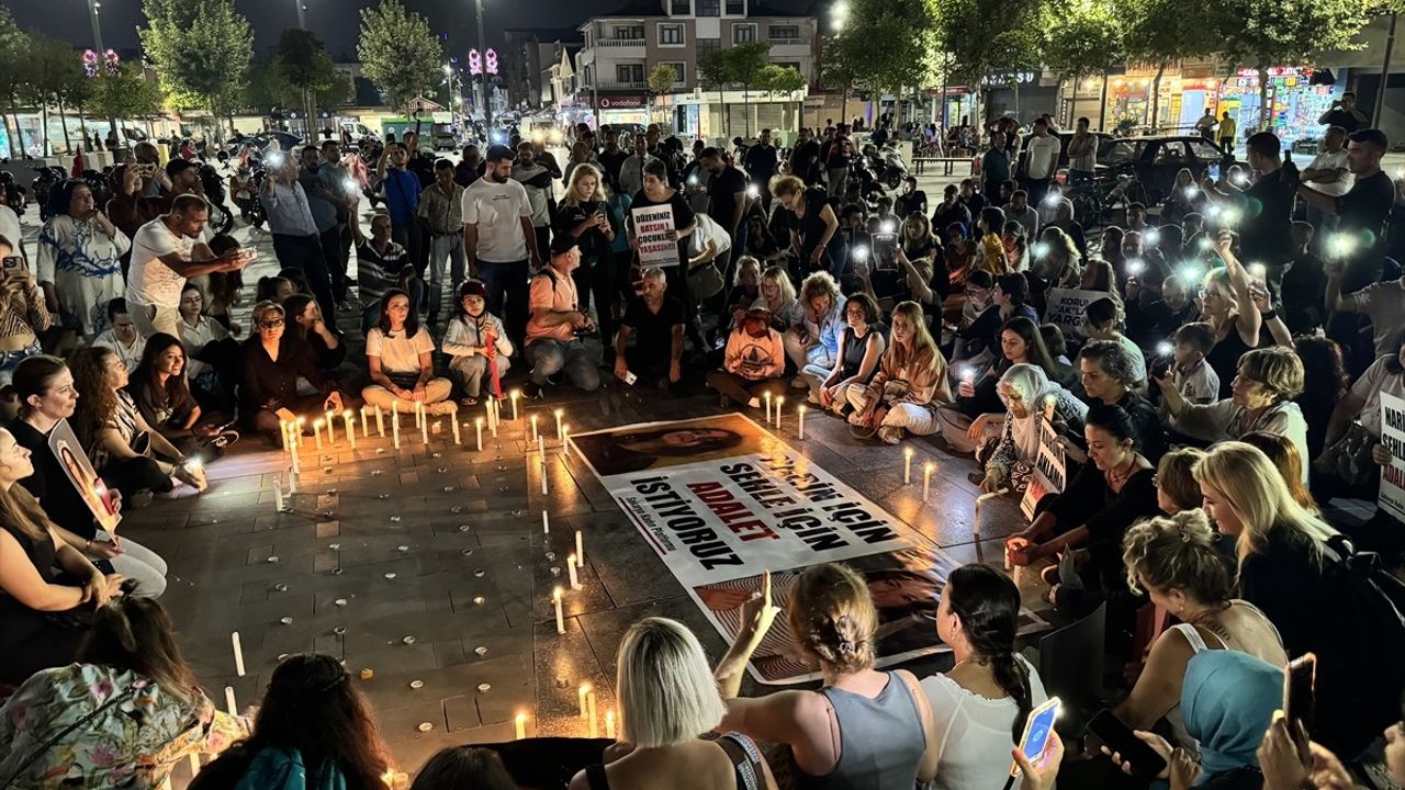 Sakarya'da Kadın Platformundan Narin Güran İçin Protesto