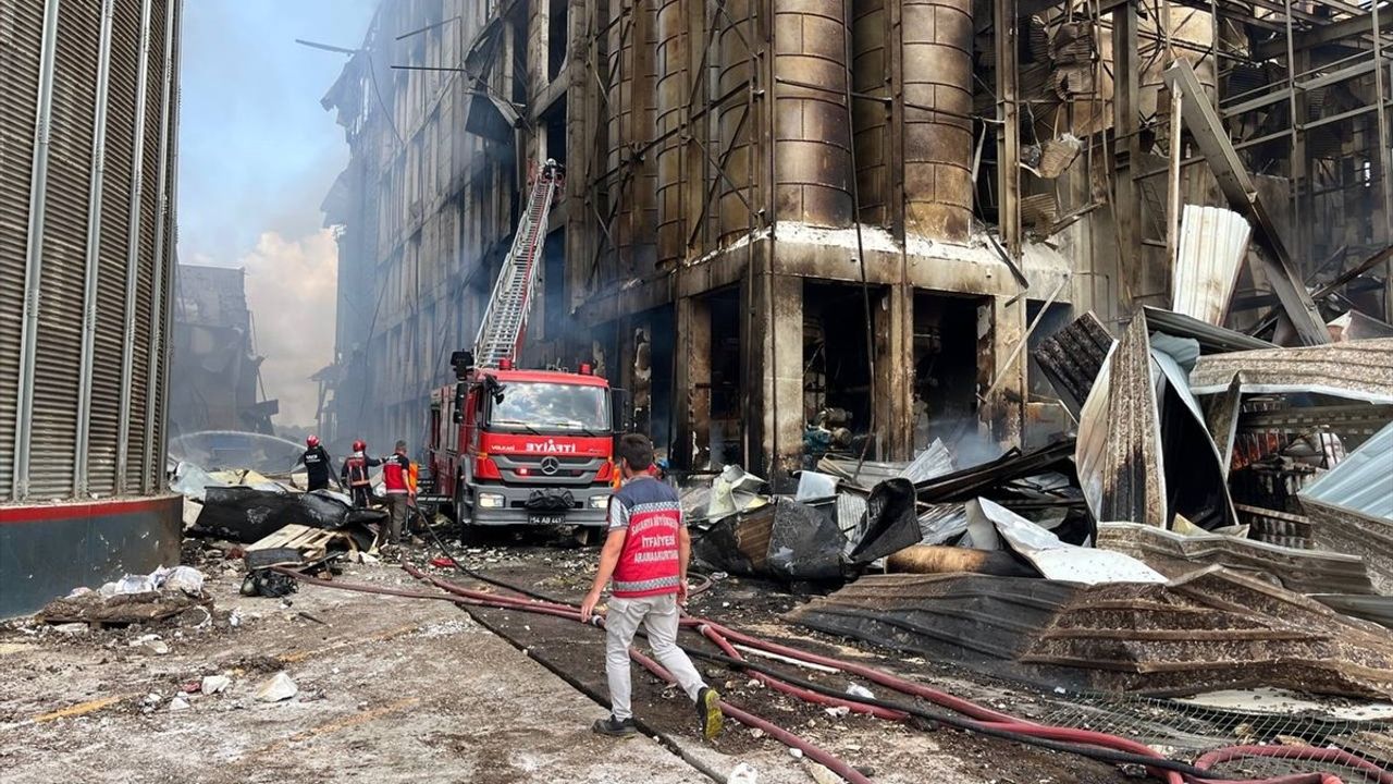 Sakarya'da Makarna Fabrikasında Patlama: 20 Yaralı