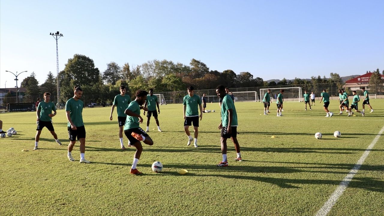 Sakaryaspor, Şanlıurfaspor Maçı İçin Hazırlıklarını Sürdürüyor