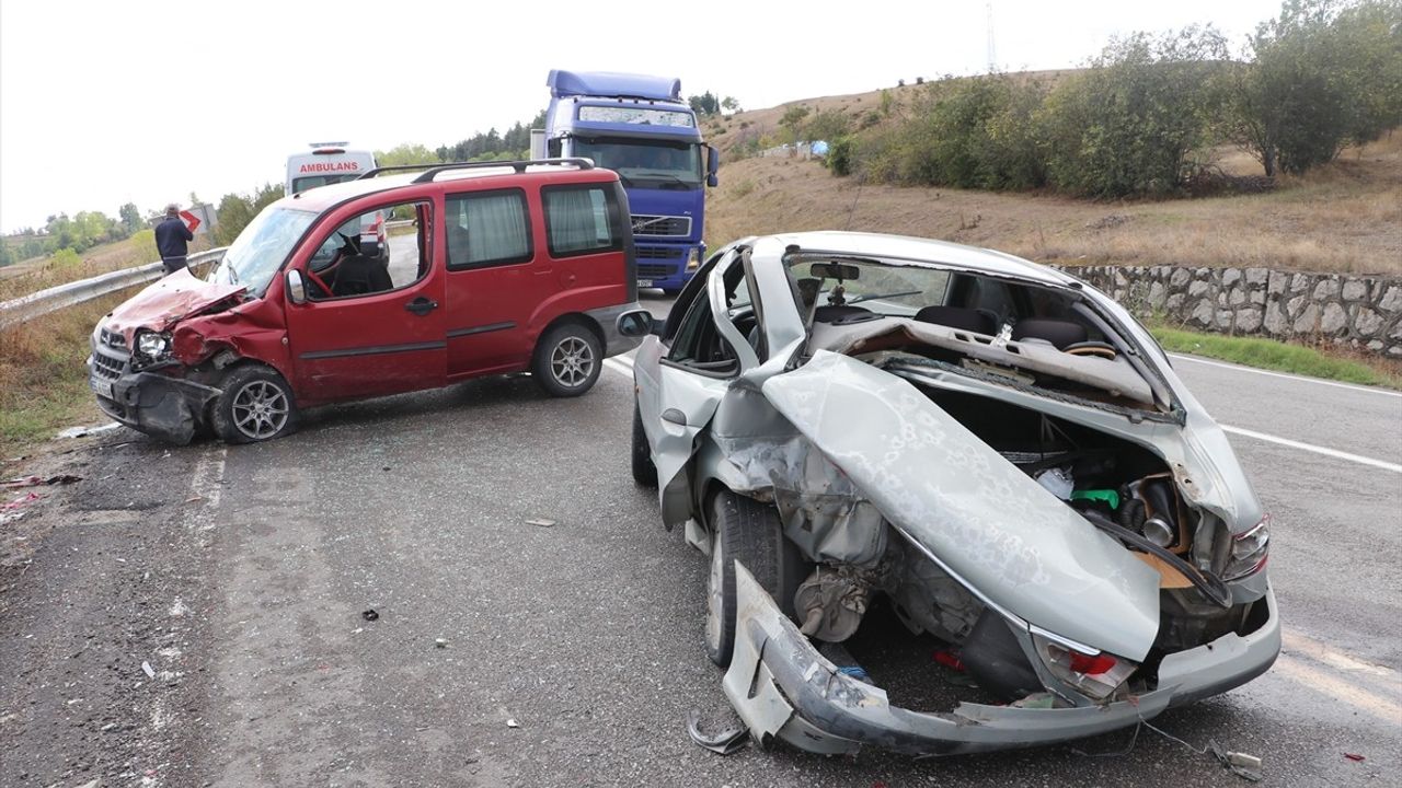 Samsun'da Trafik Kazası: 4 Yaralı