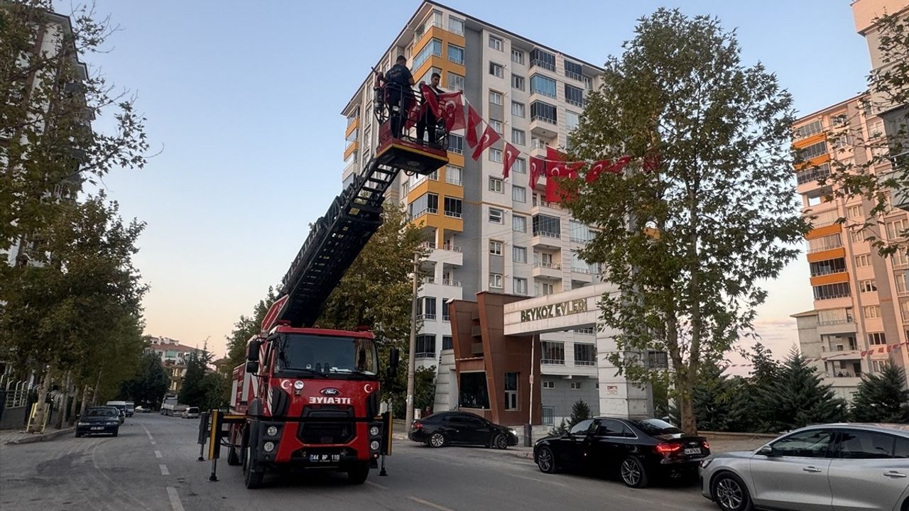 Şehit Uzman Çavuş Mehmet Kökcü Son Yolculuğuna Uğurlandı