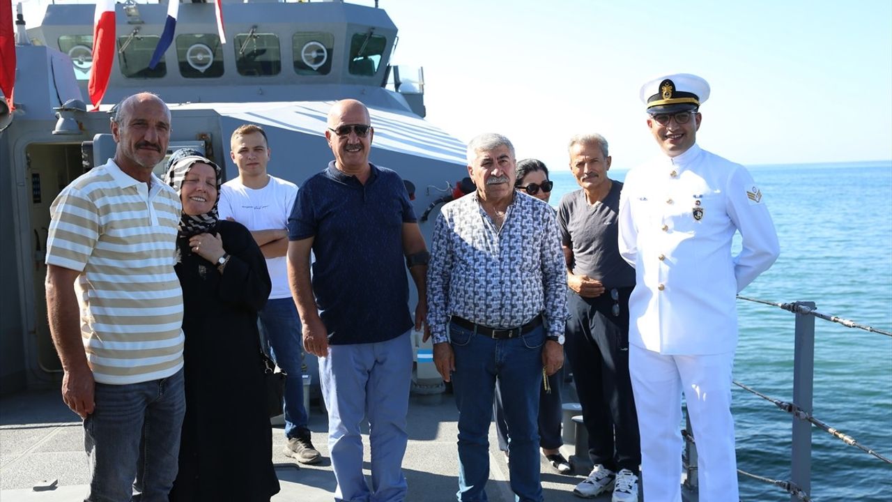 TCG Karadeniz Ereğli Gemisi İskenderun'da Ziyarete Açıldı