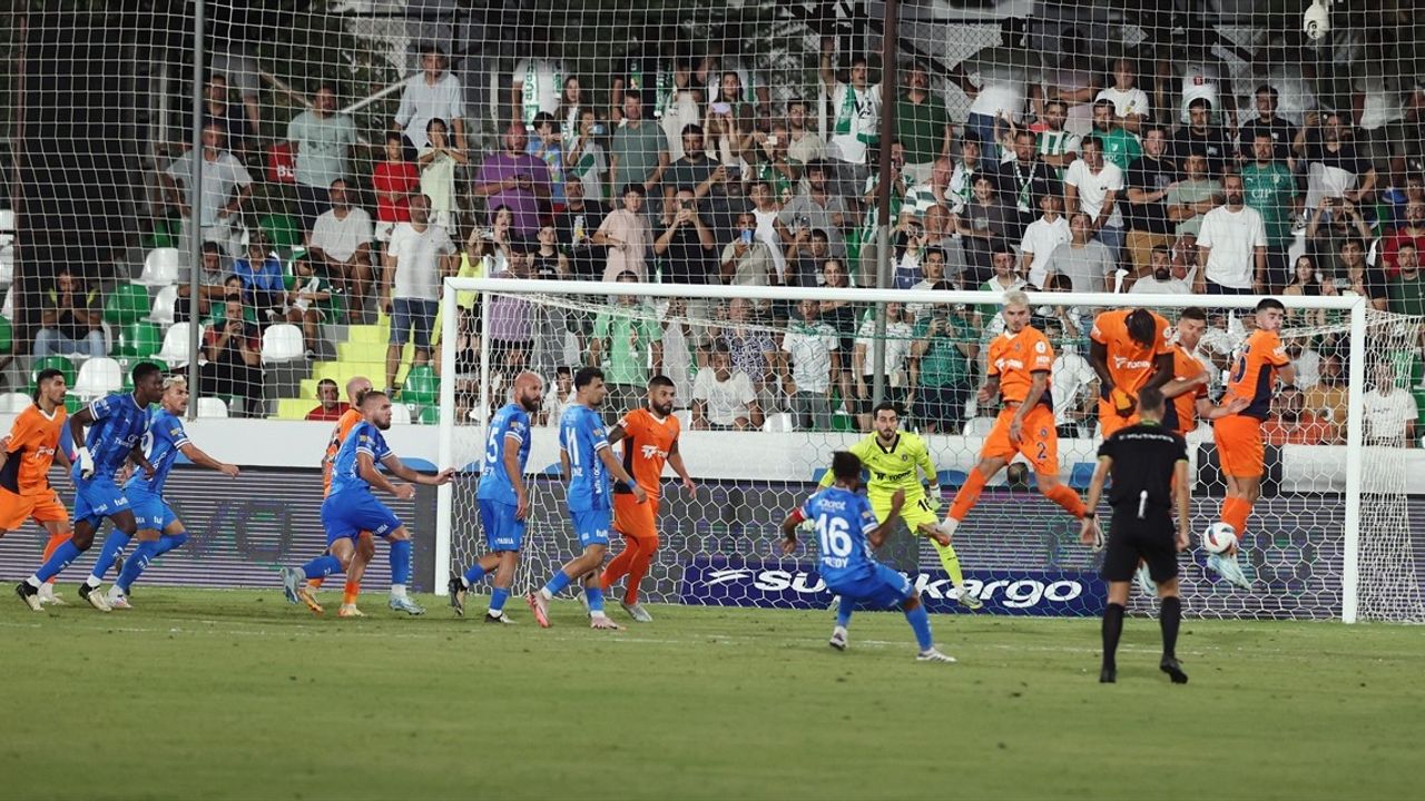 Trendyol Süper Lig'de RAMS Başakşehir Zaferi