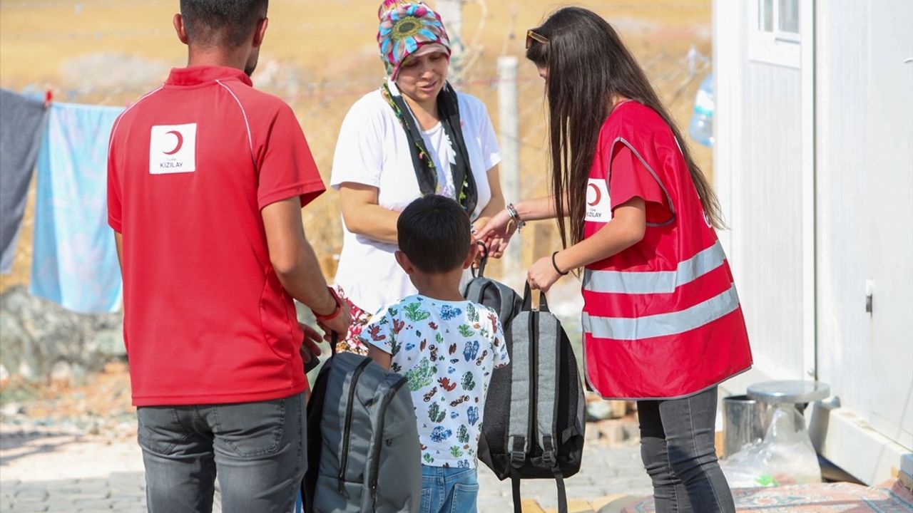 Türk Kızılay, 85 Bin Öğrenciye Eğitim Desteği Sağlıyor