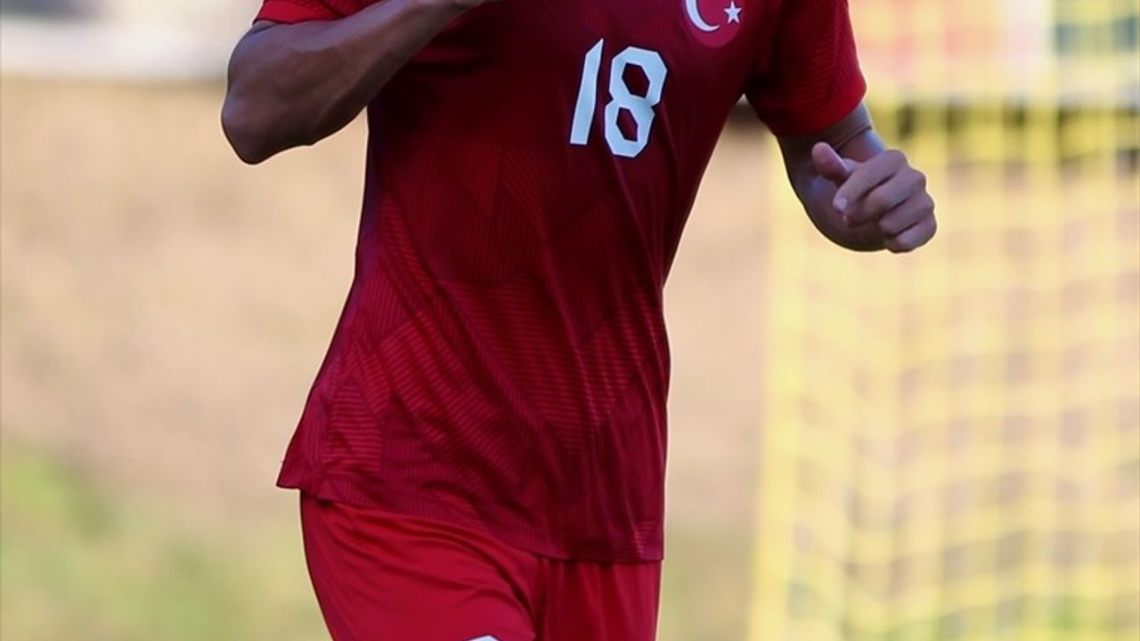 Türkiye U17 Futbol Takımı Azerbaycan'ı Farklı Geçti