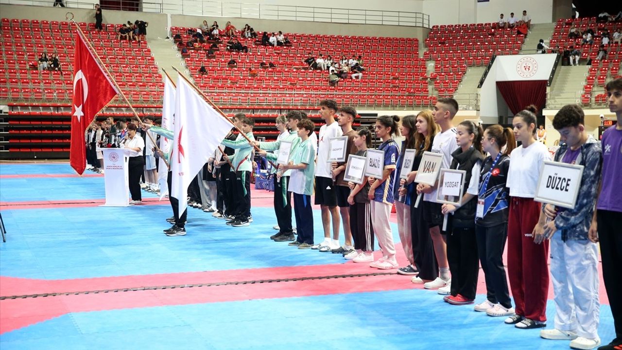 Türkiye Ümitler Tekvando Şampiyonası Konya'da Başladı