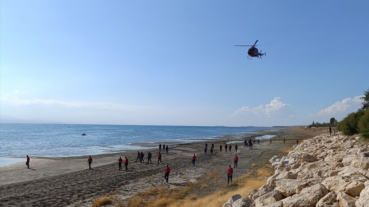 Van'da Kayıp Üniversite Öğrencisi İçin Arama Çalışmaları Devam Ediyor