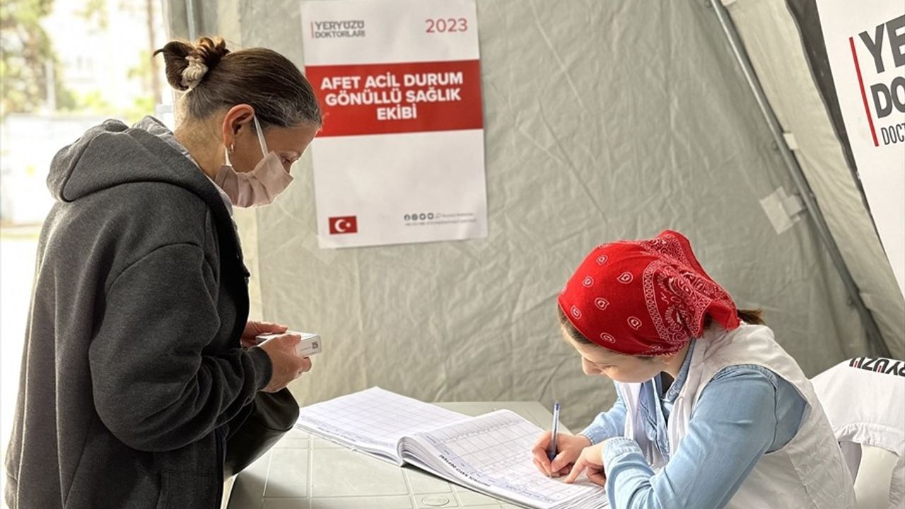 Yeryüzü Doktorları Depremin Ardından Sağlık Hizmetlerini Sürdürüyor