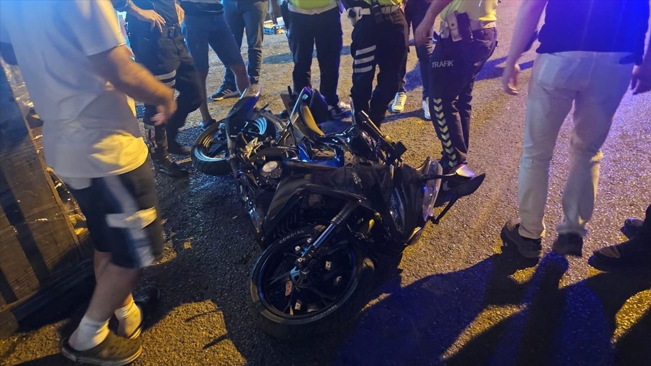 Zonguldak'ta Trafik Polisi Motosiklet Kazasında Yaralandı