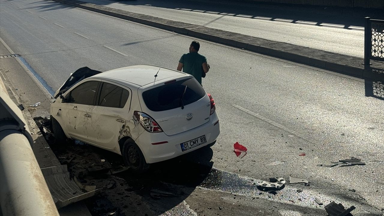 Adana'da Kamyon ve Otomobilin Çarpışması: Bir Yaralı