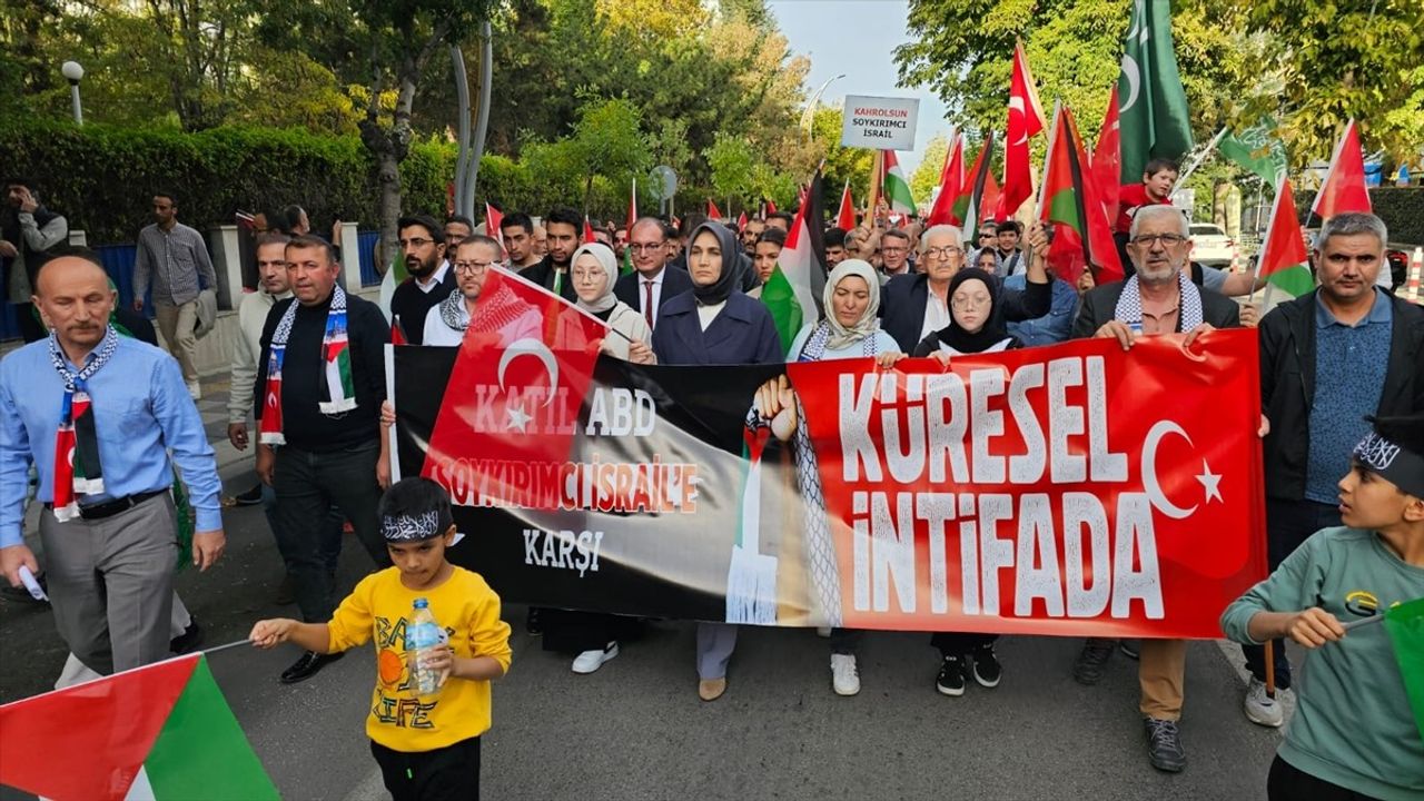 Afyonkarahisar ve Aksaray'da Filistin İçin Yürüyüş Düzenlendi