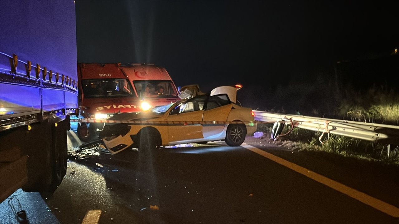 Anadolu Otoyolu'nda Faciaya Neden Olan Kaza: 2 Ölüm