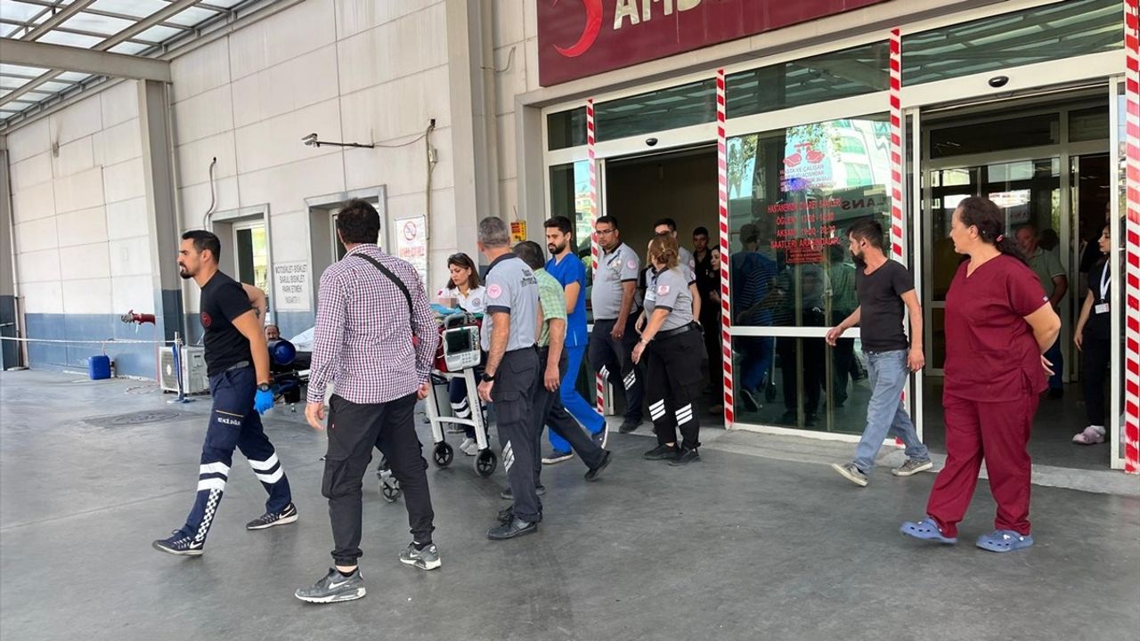 Aydın'da Balkon Düşmesi: 3 Yaşındaki Çocuk Ağır Yaralandı