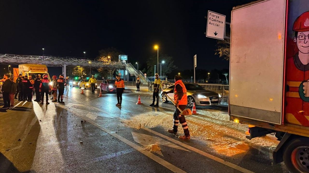 Bakırköy'de Trafik Kazası: 4 Yaralı