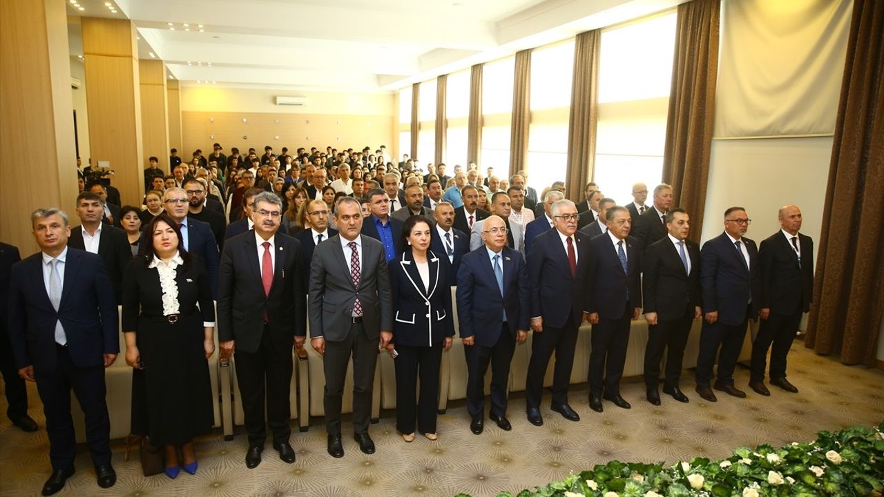 Bakü'de Türk Dünyasında Sürücülük Eğitimi Konferansı Gerçekleştirildi