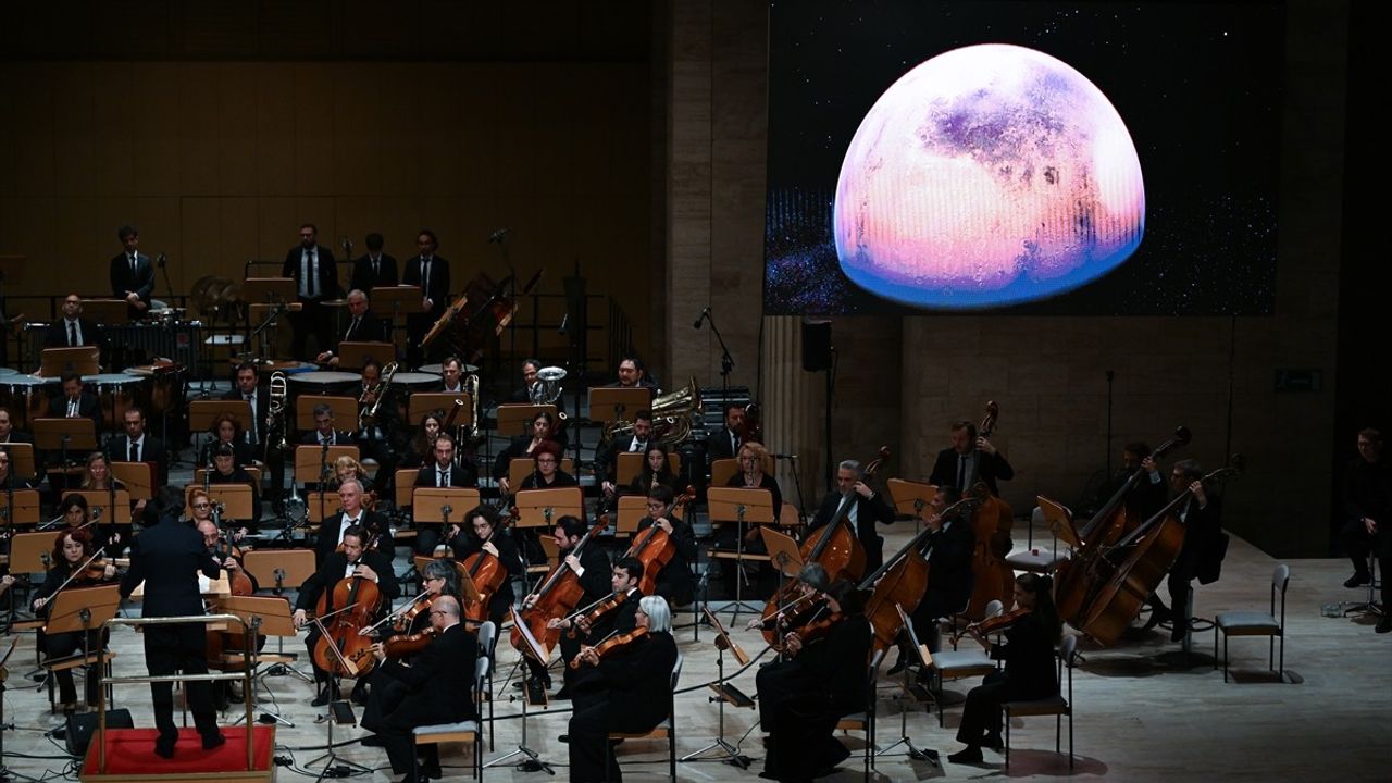 Bilkent Senfoni Orkestrası'ndan Uzay Temalı "Gezegenler" Konseri